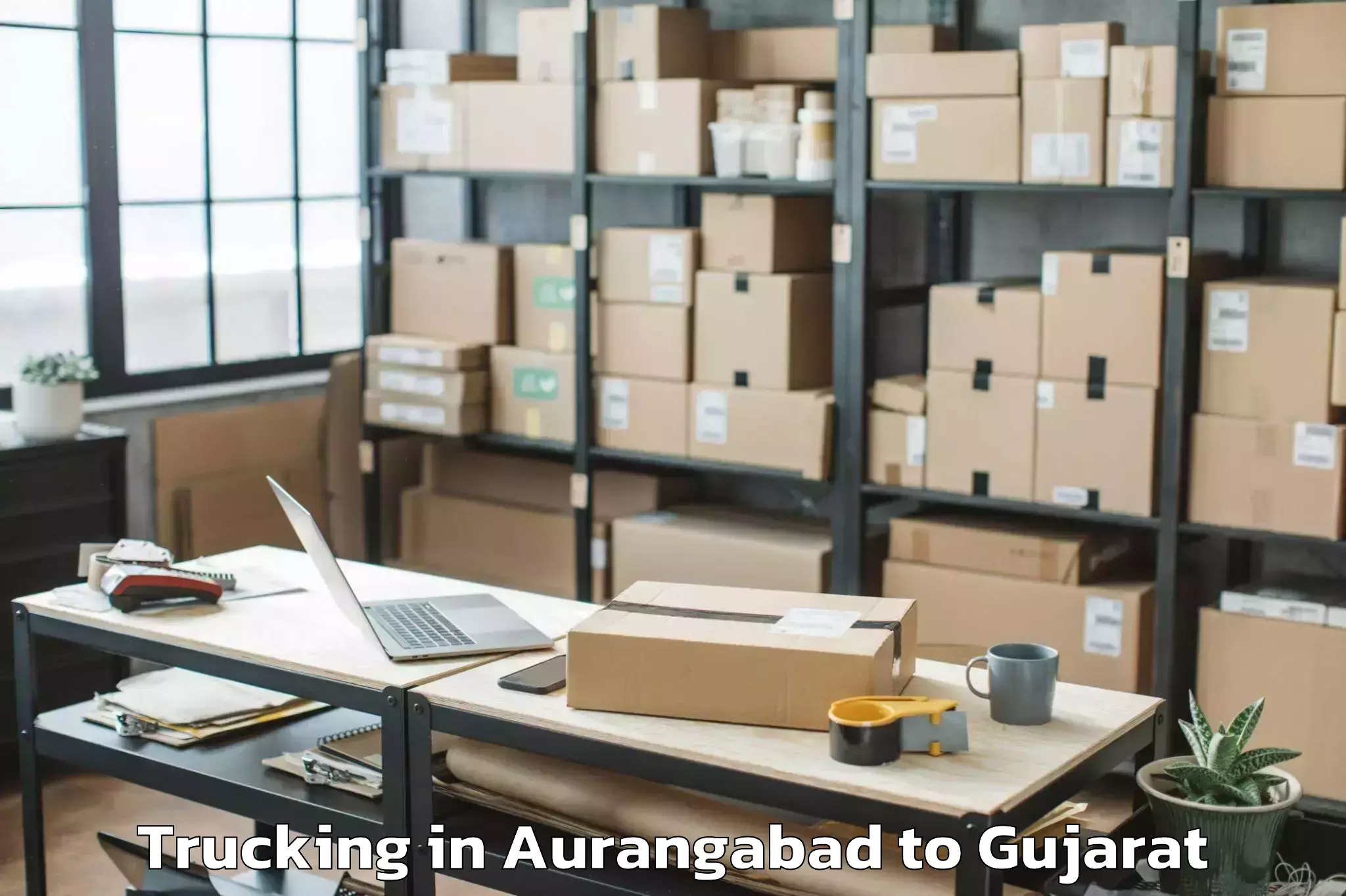 Hassle-Free Aurangabad to Bhilad Trucking